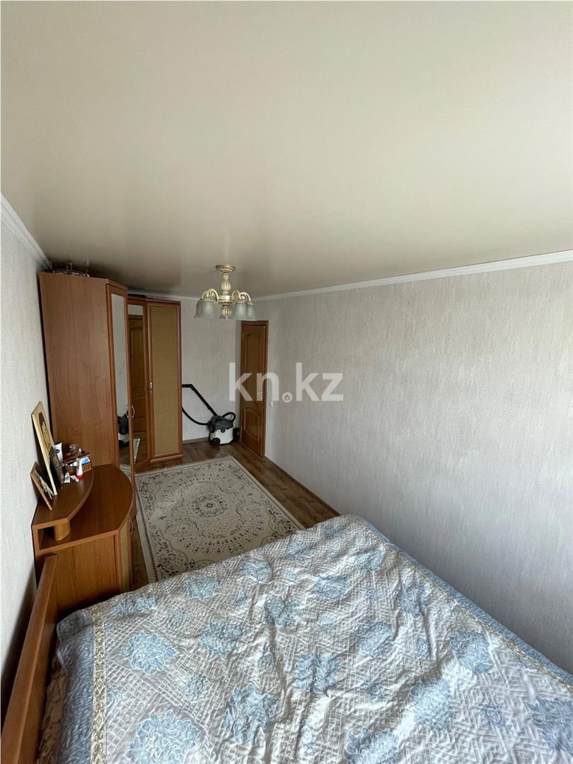 Продажа 4-комнатной квартиры, 76 м², ул. Дюсембекова - Продажа квартир в Караганде фото 13 из 20