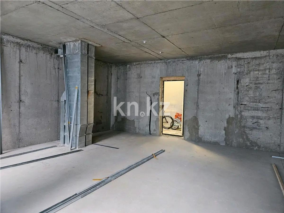 Продажа 3-комнатной квартиры, 65 м², пр. Абая, дом  160 в Алматы - фото 2