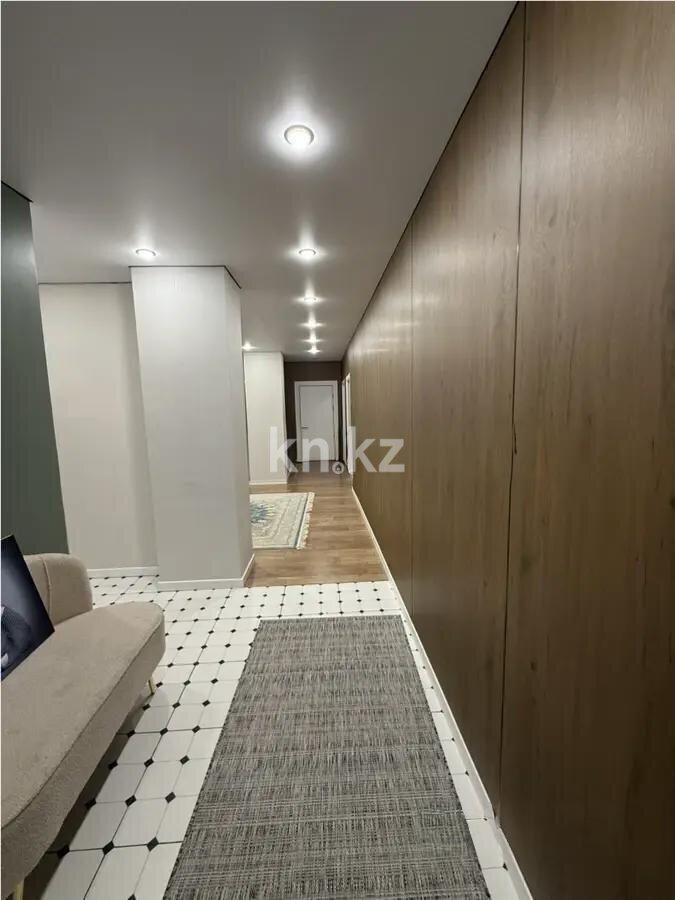 Продажа 4-комнатной квартиры, 104 м² в Астане