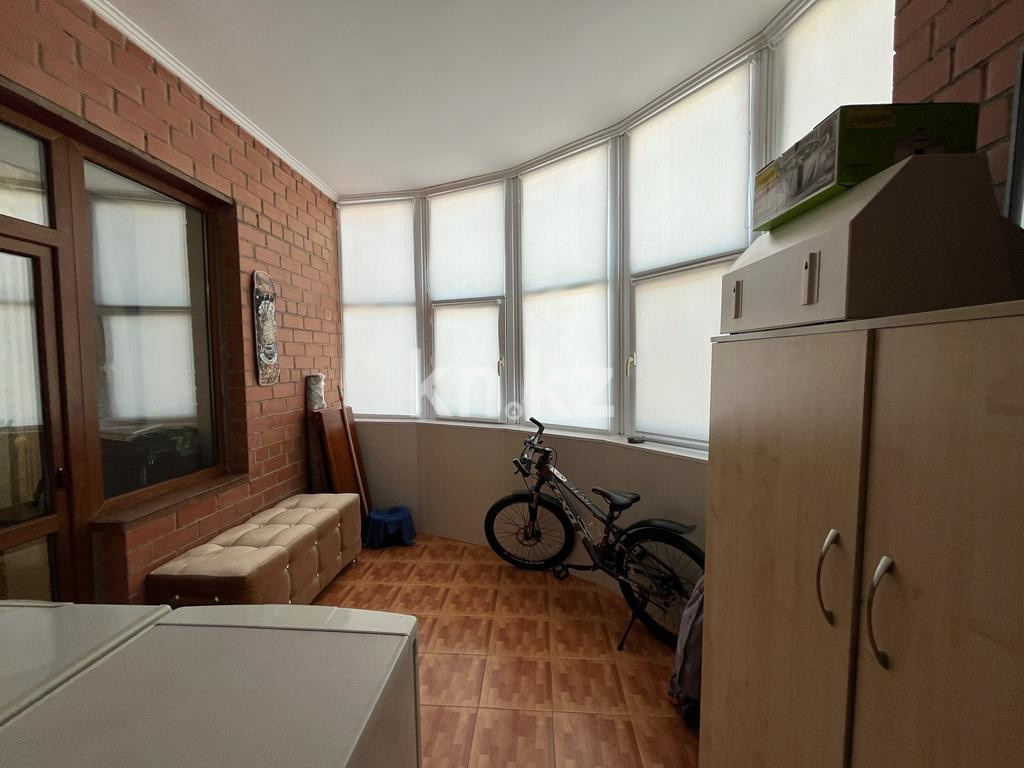 Продажа 4-комнатной квартиры, 135 м², ул. Лободы - Продажа  четырехкомнатных квартир в Караганде фото 9 из 15