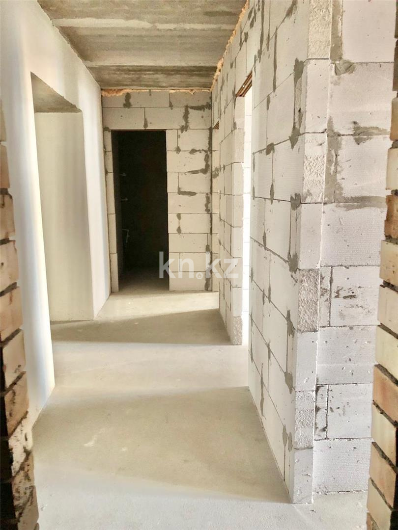 Продажа 4-комнатной квартиры, 129 м², ул. Ашимова - Продажа квартир в Караганде фото 8 из 21