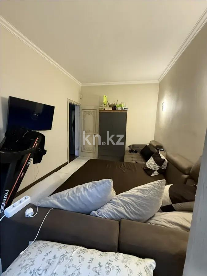 Продажа 3-комнатной квартиры, 64 м², мкр-н Айнабулак-2, дом  45 в Алматы - фото 2