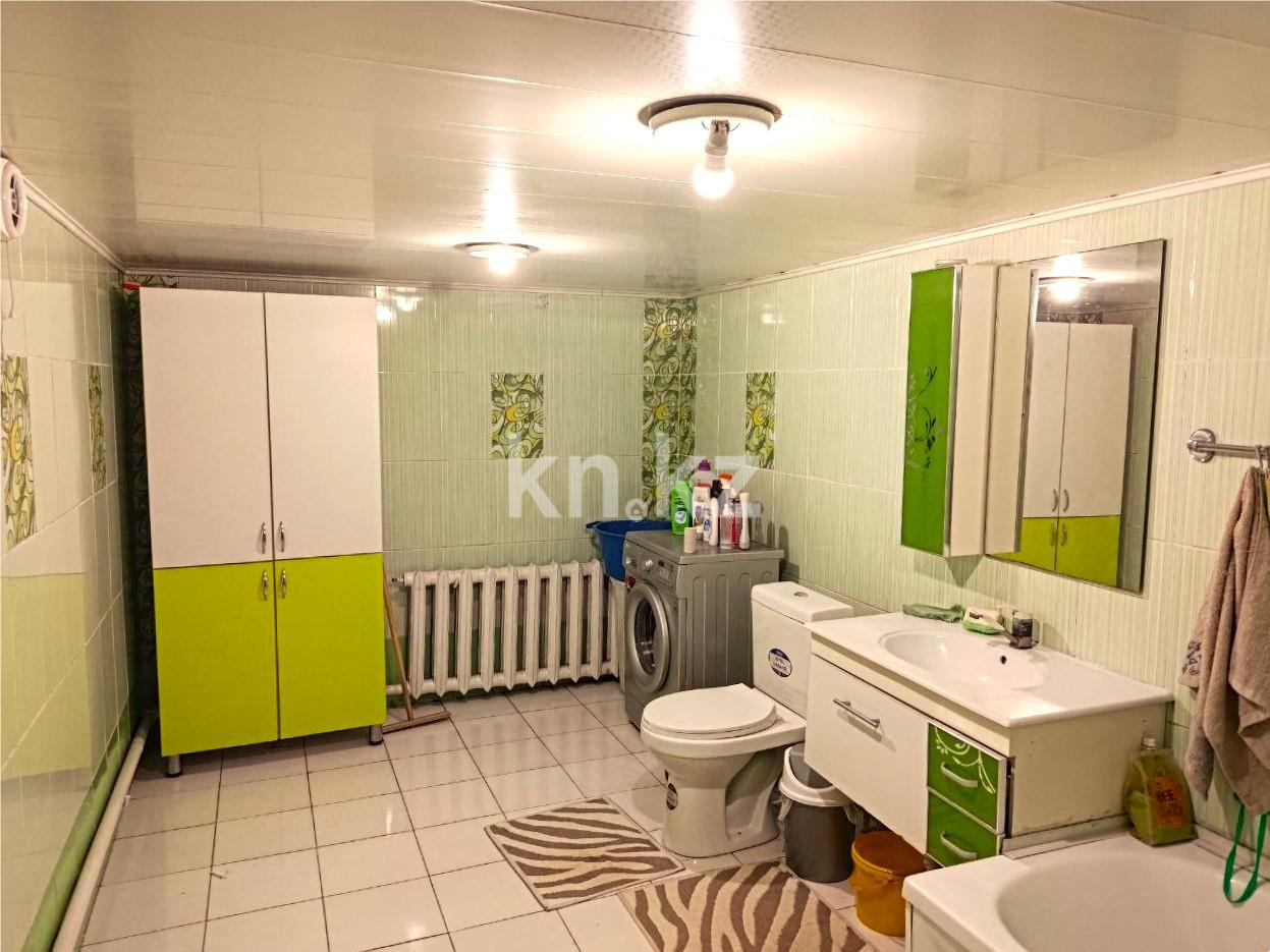 Продажа 6-комнатного дома, 200 м², ул. Донецкая в Караганде - фото 20