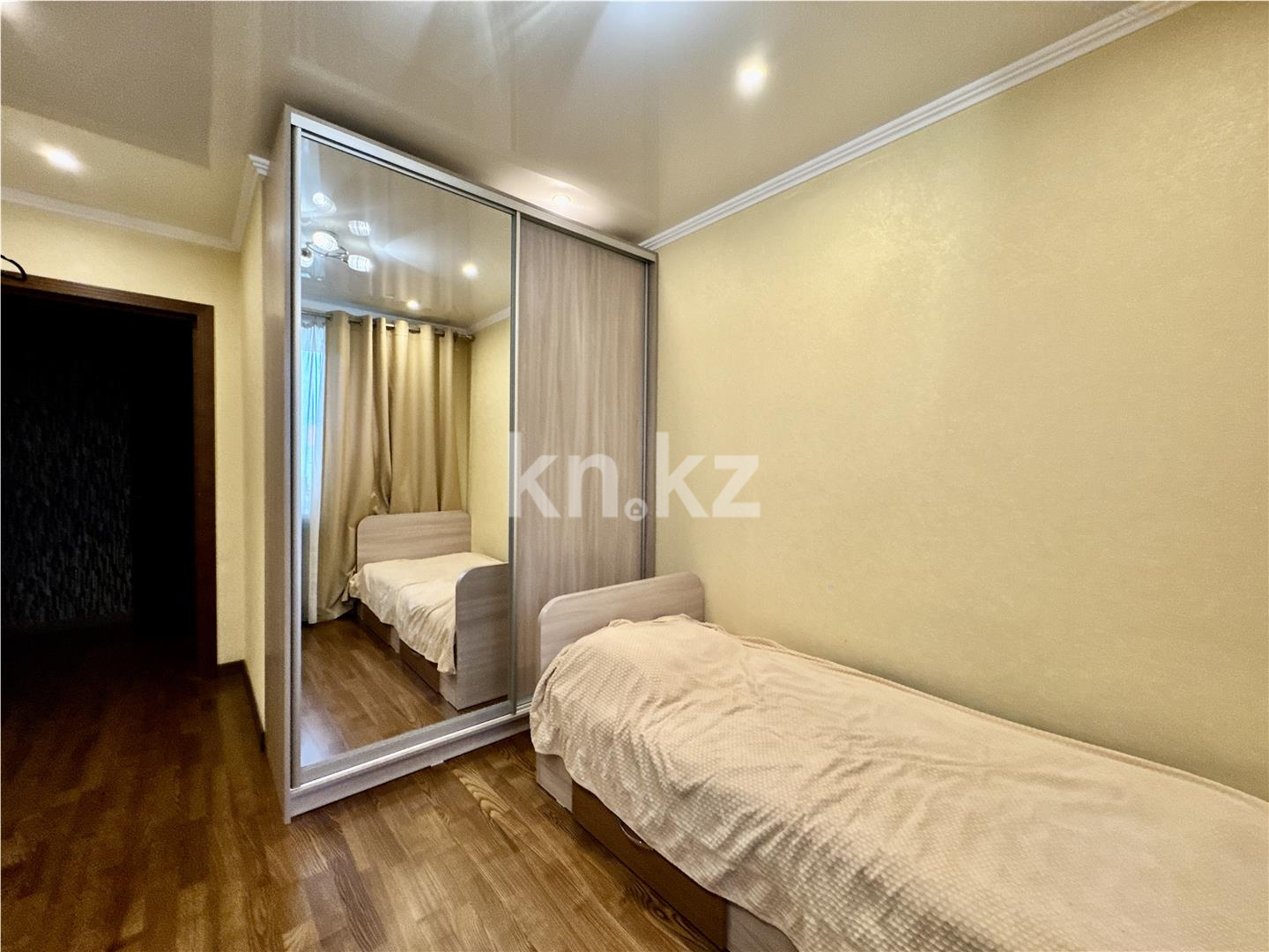 Продажа 4-комнатной квартиры, 93 м², ул. Аманжолова, дом  71 - Продажа  четырехкомнатных квартир в Караганде фото 27 из 35