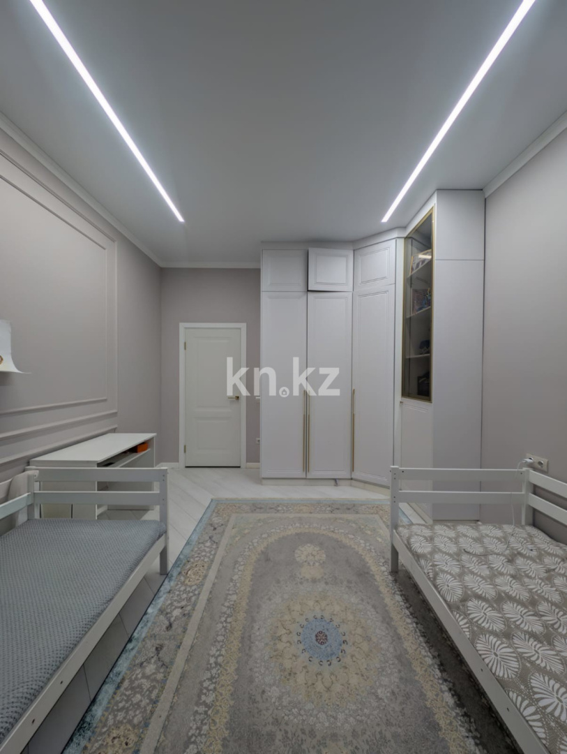 Продажа 4-комнатной квартиры, 115 м² - Недвижимость в Уральске фото 7 из 22