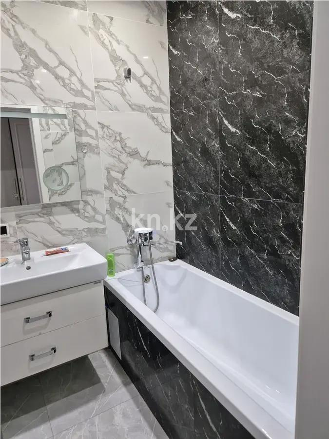 Продажа 3-комнатной квартиры, 80 м², ул. Е-15, дом  3 в Астане - фото 5