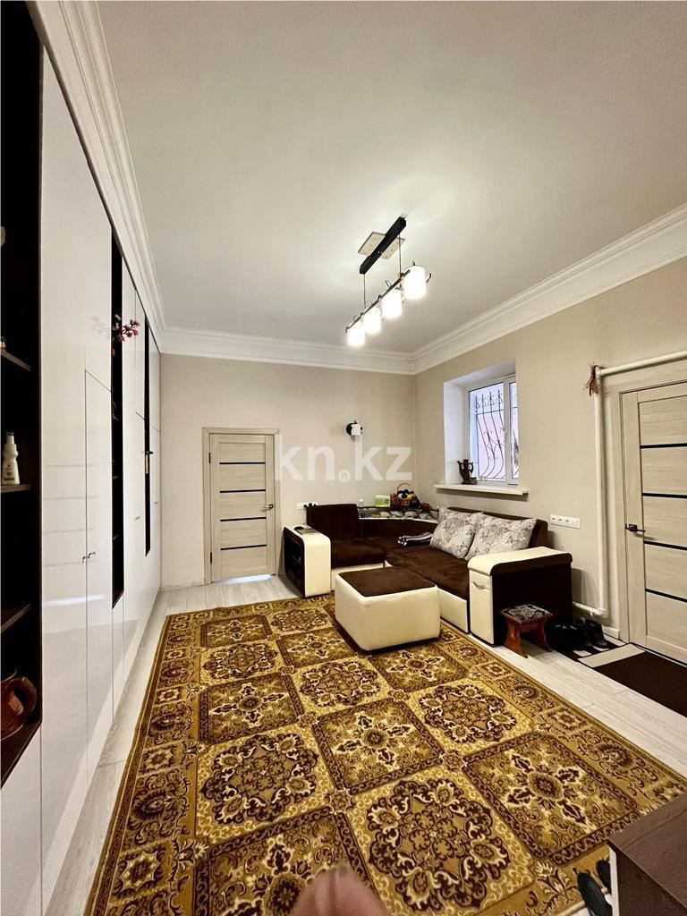 Продажа 5-комнатного дома, 210 м², ул. Мынбаева, дом  106 - Продажа квартир в Караганде фото 2 из 25