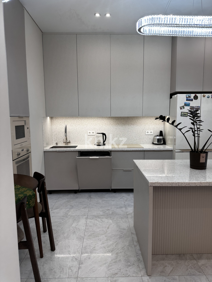 Продажа 3-комнатной квартиры, 95 м², ул. Бокейхана, дом  16/3 - пр. Мангилик Ел - Продажа  трехкомнатных квартир в Астане фото 3 из 24