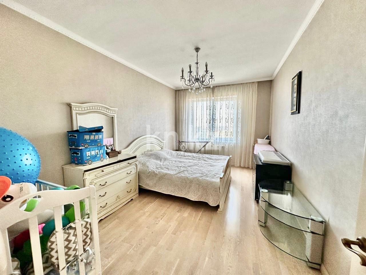 Продажа 4-комнатной квартиры, 139.5 м² в Алматы - фото 9