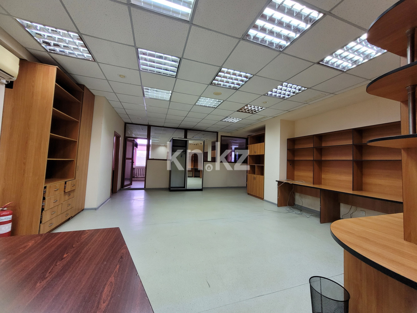 Аренда , ул. Ержанова - Аренда офисных и торговых помещений в Караганде фото 2 из 21