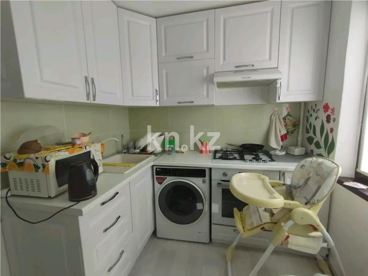 Продажа 2-комнатной квартиры, 43 м², мкр-н 11, дом  12 - Продажа  двухкомнатных квартир в Алматы фото 1 из 4