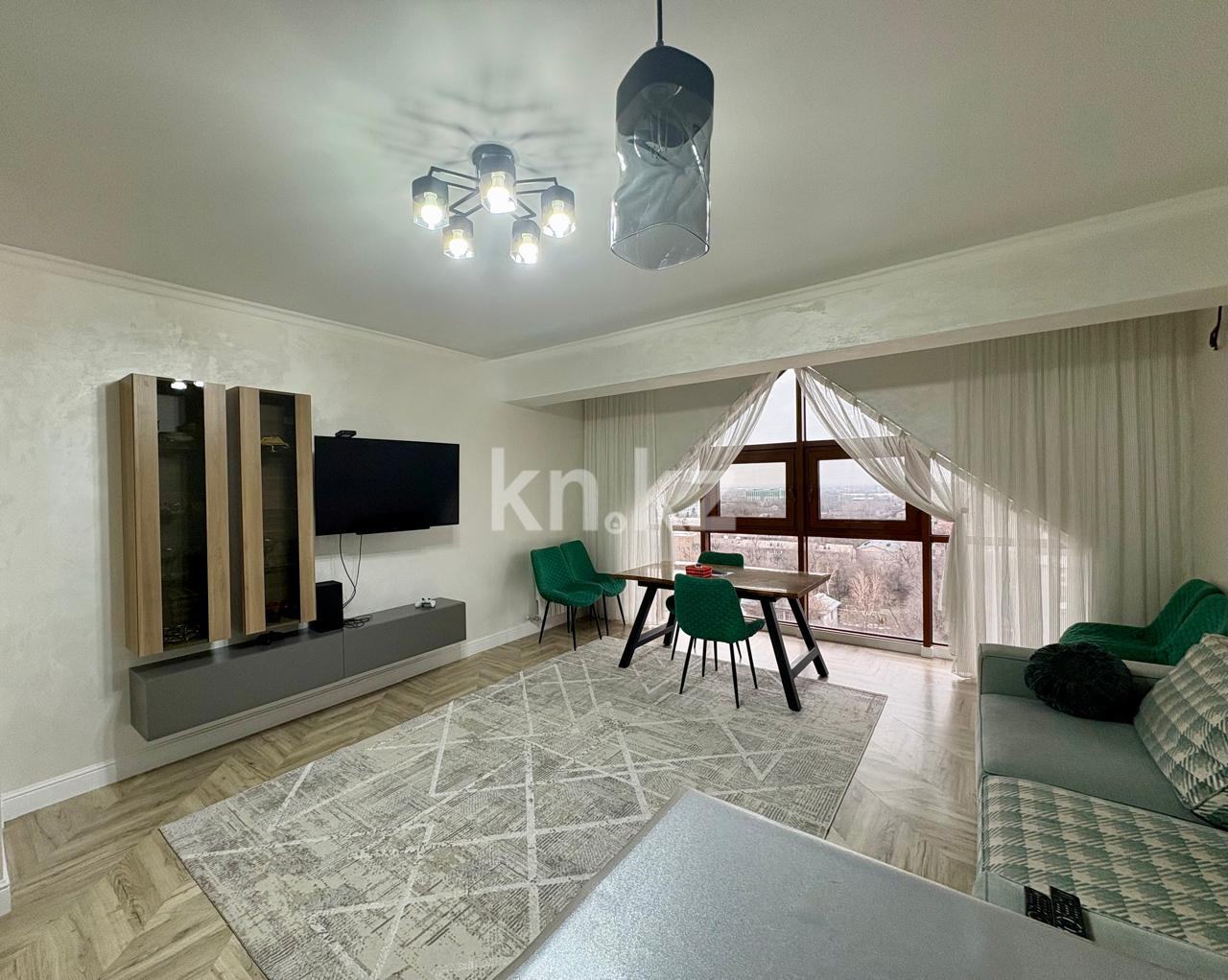 Продажа 4-комнатной квартиры, 117 м² в Алматы