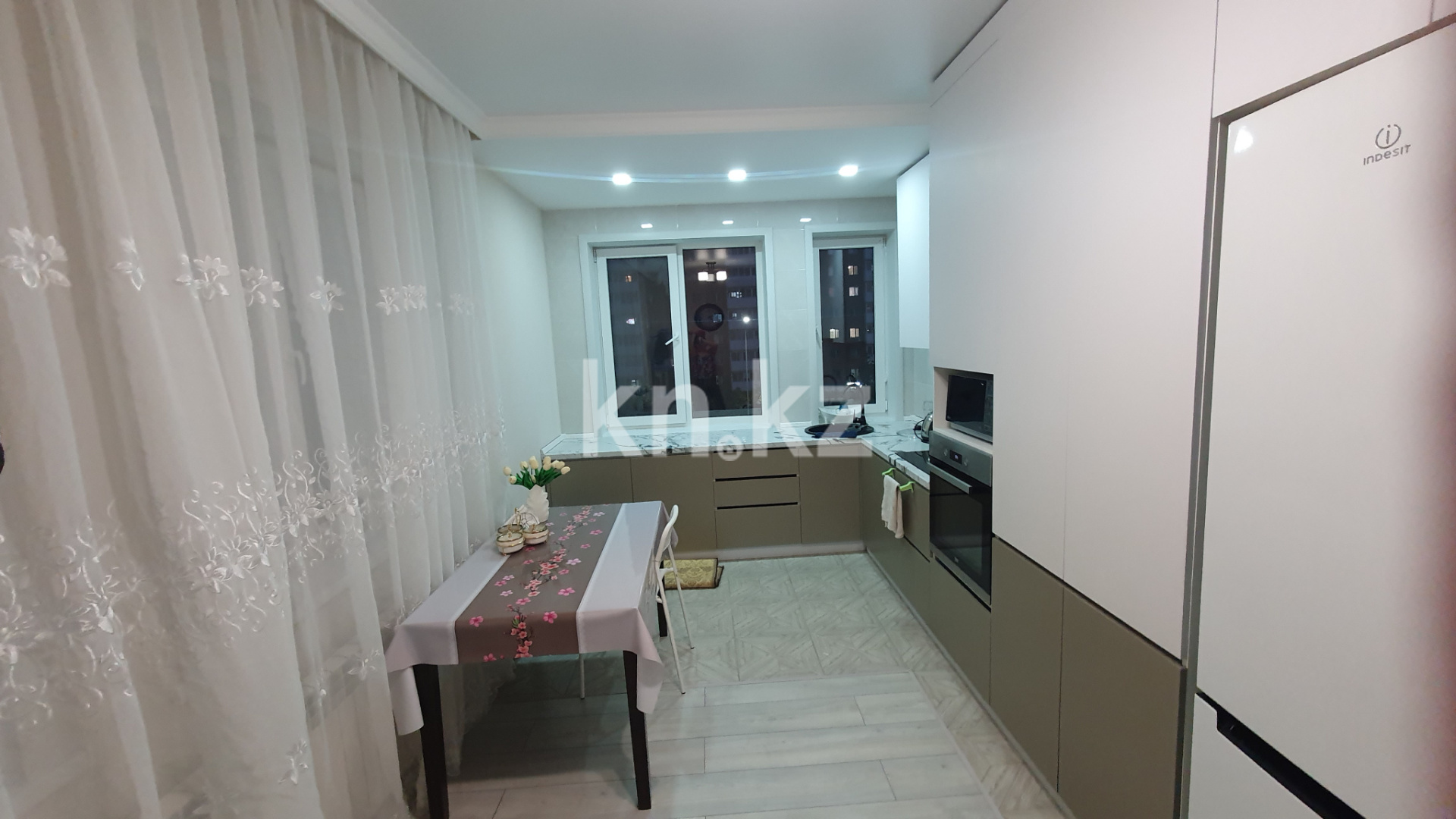 Аренда 2-комнатной квартиры, 60 м², ул. Сауран, дом  15 - ул. Орынбор - Аренда квартир помесячно в Астане без посредников фото 2 из 7