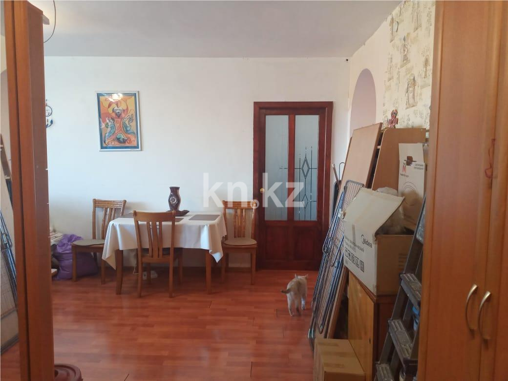 Продажа 4-комнатной квартиры, 80 м², пр. Бухар-жырау - Продажа  четырехкомнатных квартир в Караганде с фото фото 1 из 13