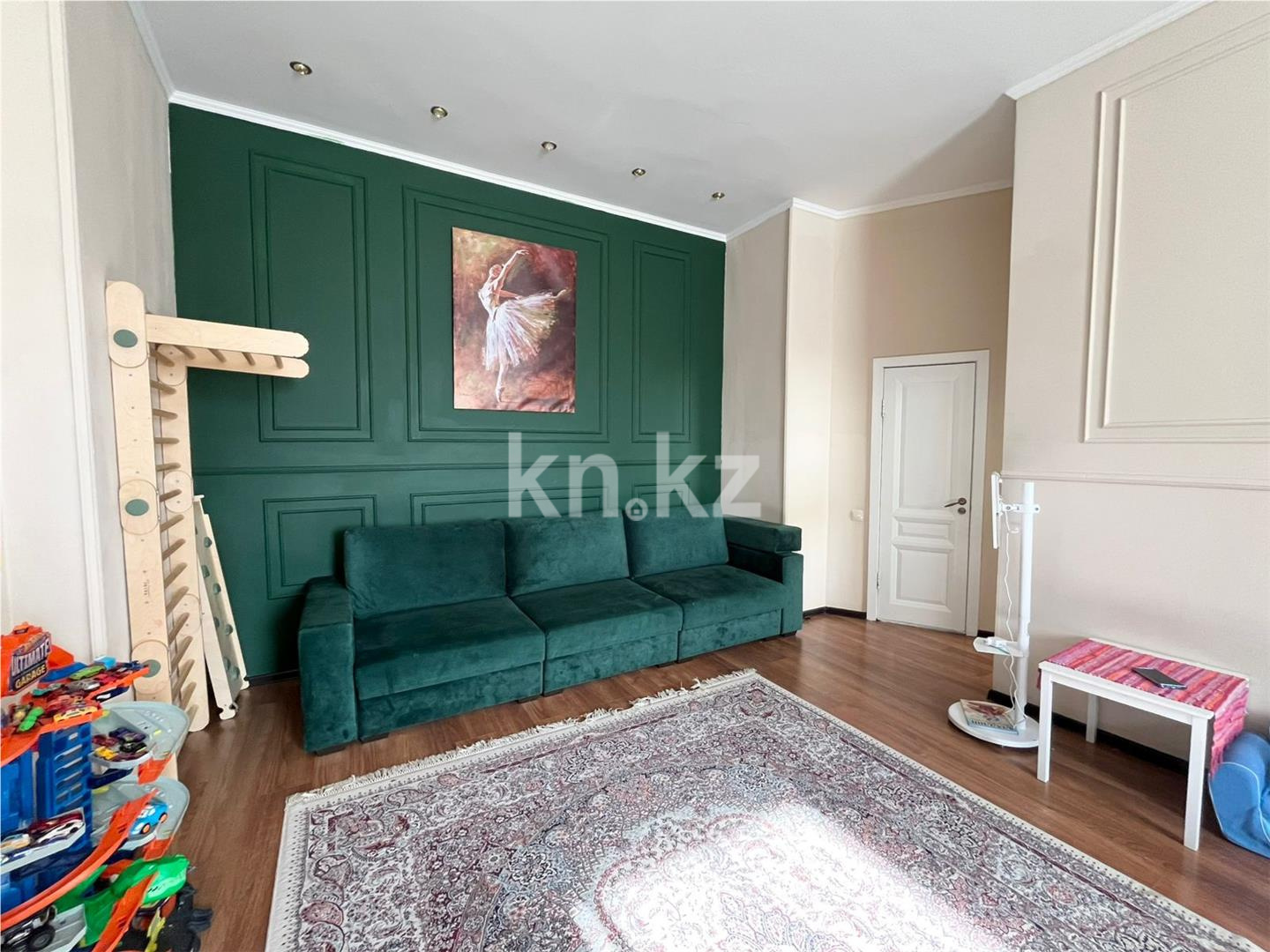 Продажа 2-комнатной квартиры, 76 м² в Астане