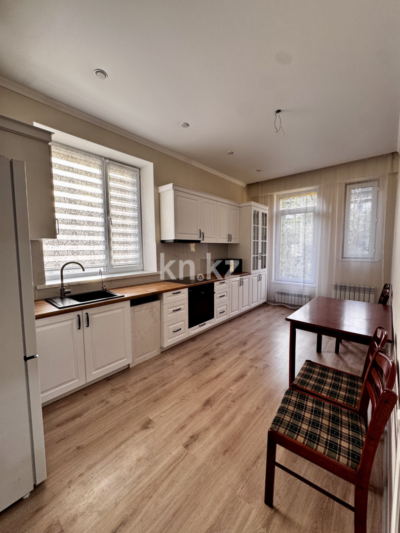 Продажа 2-комнатной квартиры, 64.4 м², ул. Утепова, дом  20 - Продажа квартир в Алматы фото 1 из 33