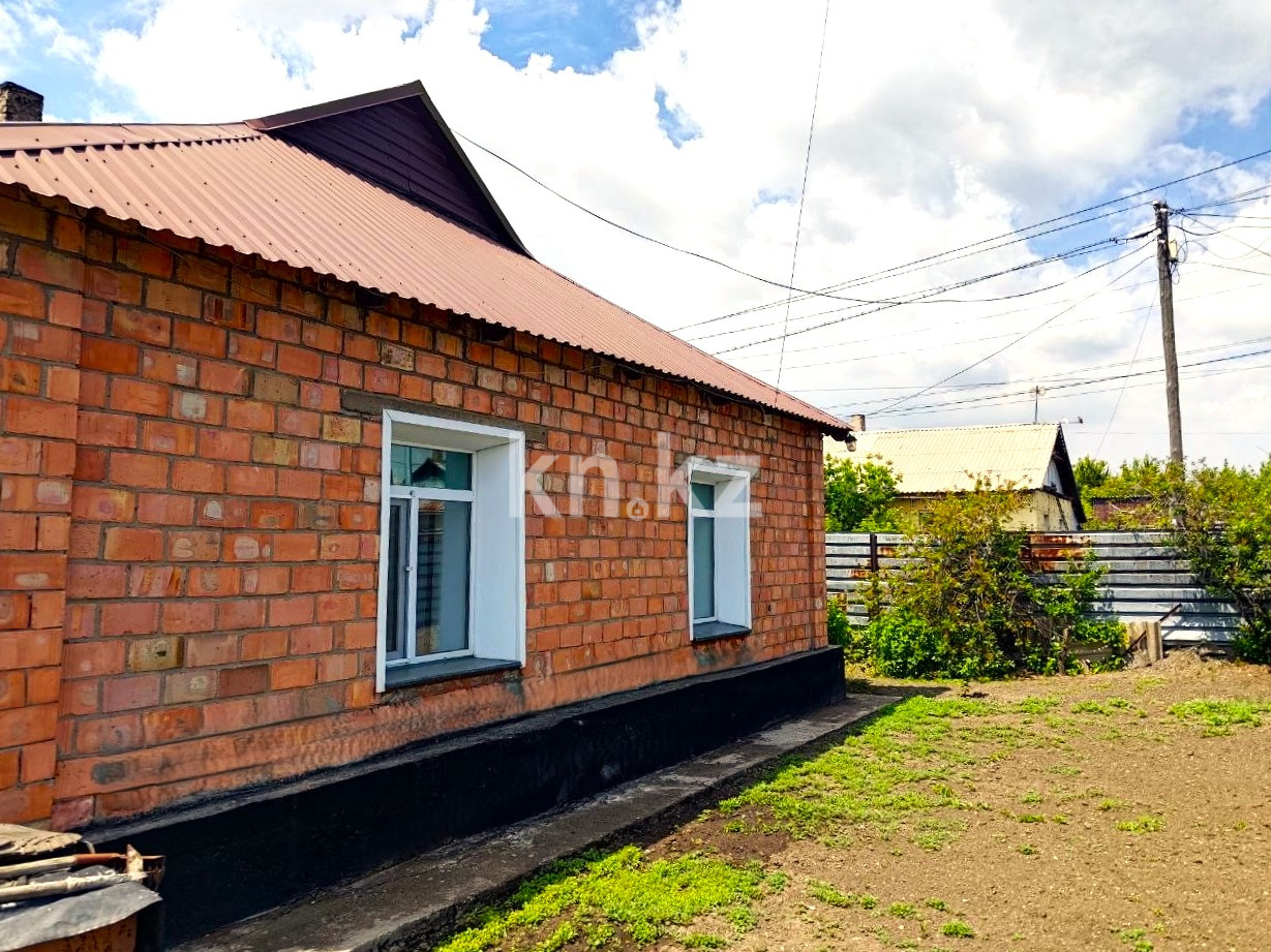 Продажа 4-комнатного дома, 77 м² - Продажа домов, коттеджей в Караганде - страница 4 фото 1 из 17
