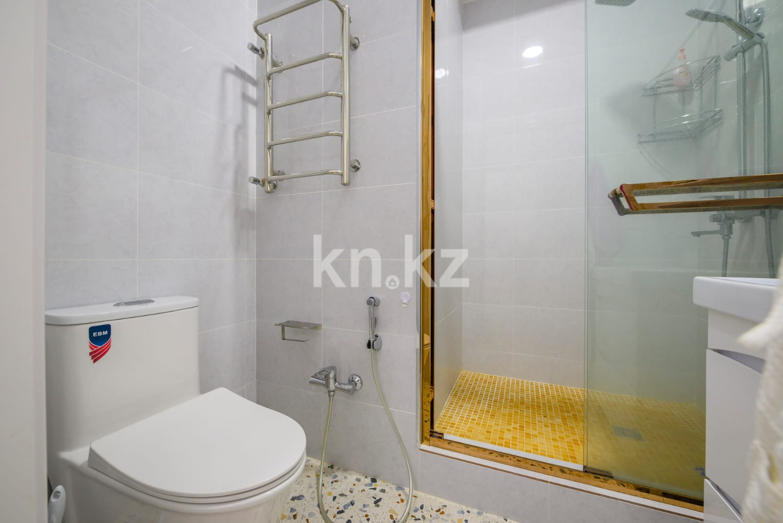 Аренда 3-комнатной квартиры посуточно, 75 м² - Аренда трехкомнатных квартир посуточно в Алматы фото 12 из 18