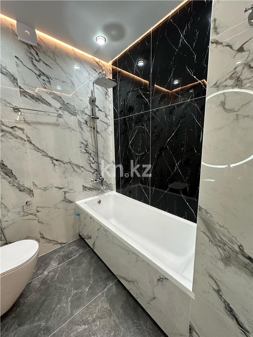 Продажа 2-комнатной квартиры, 43 м², ул. Дюсембекова - Продажа  двухкомнатных квартир в Караганде фото 8 из 10