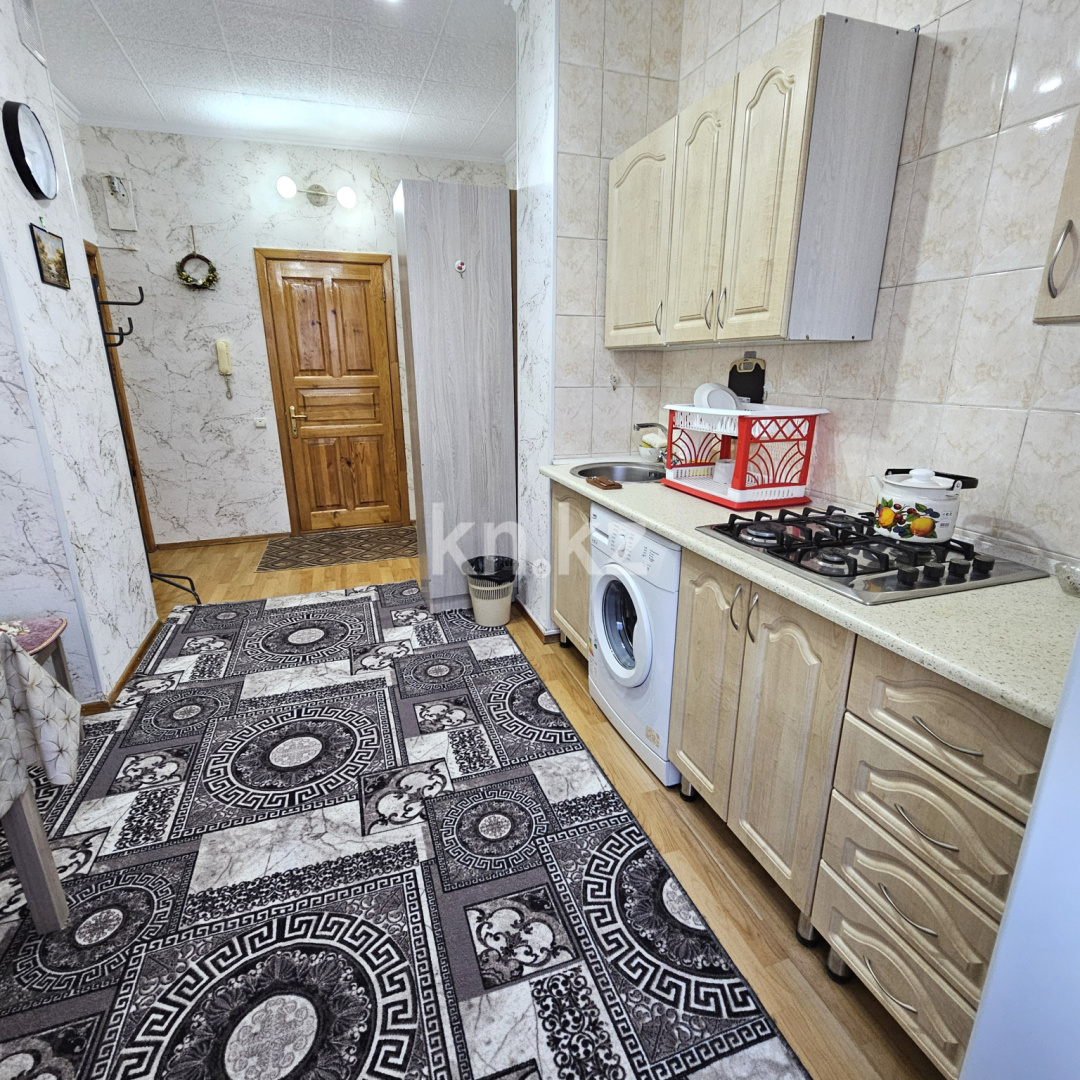 Аренда 1-комнатной квартиры посуточно, 42 м² в Алматы - фото 9