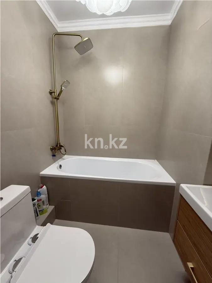 Продажа 2-комнатной квартиры, 55.7 м² в Алматы - фото 3