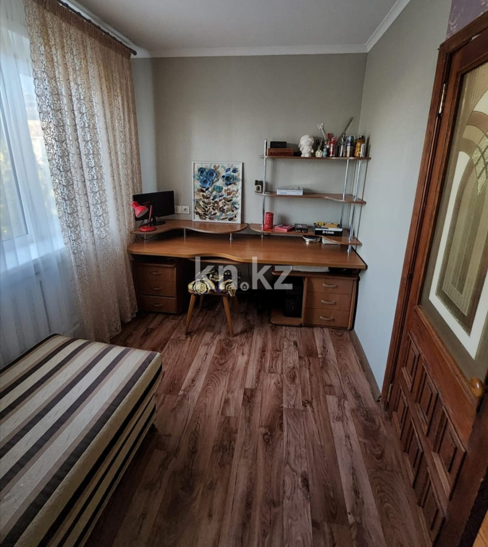Продажа 4-комнатной квартиры, 85 м² - Продажа четырехкомнатных квартир на Юго-Востоке Караганды фото 13 из 25