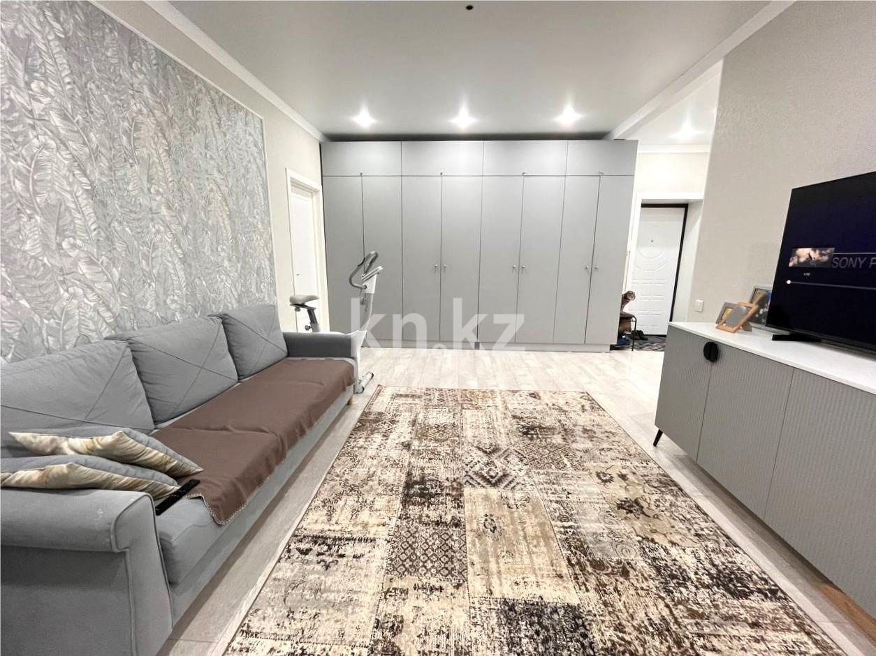 Продажа 2-комнатной квартиры, 60 м², ул. Муканова - Продажа  двухкомнатных квартир в новостройках Караганды фото 3 из 15