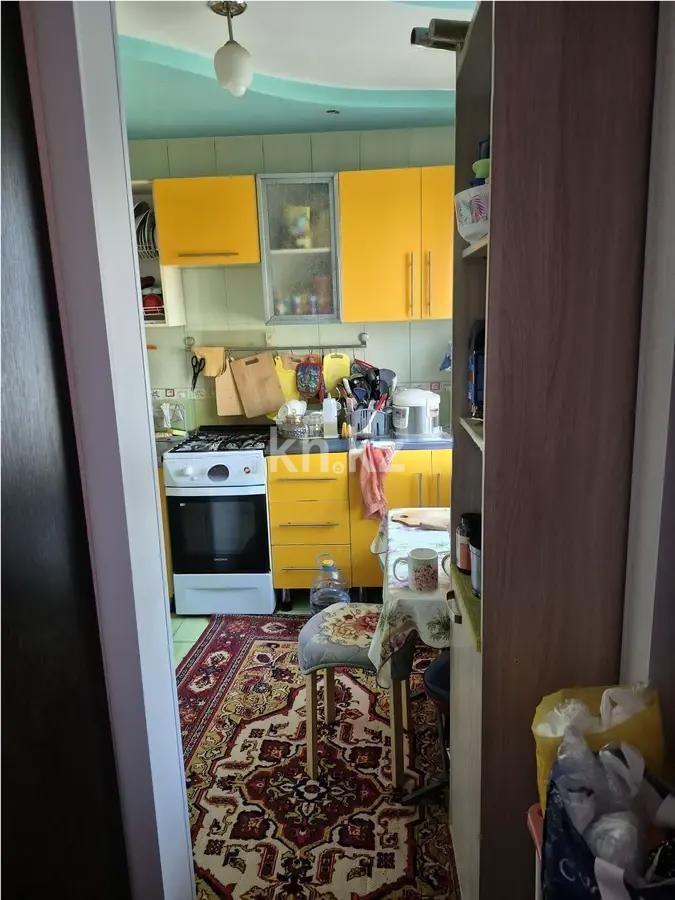 Продажа 3-комнатной квартиры, 63 м², мкр-н 10, дом  22 в Алматы - фото 4