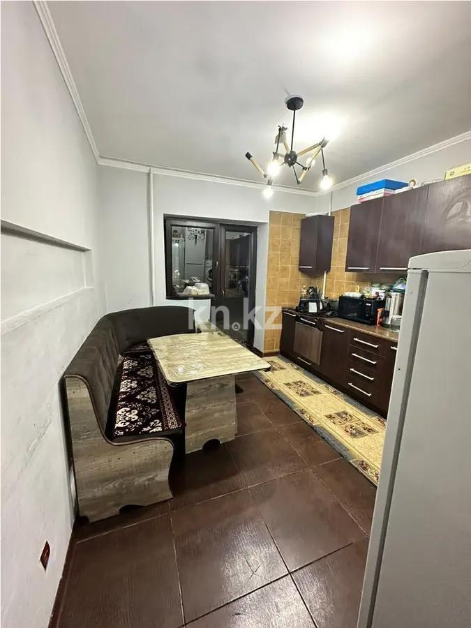 Продажа 3-комнатной квартиры, 70 м², мкр-н Жетысу-4, дом  21 в Алматы - фото 4