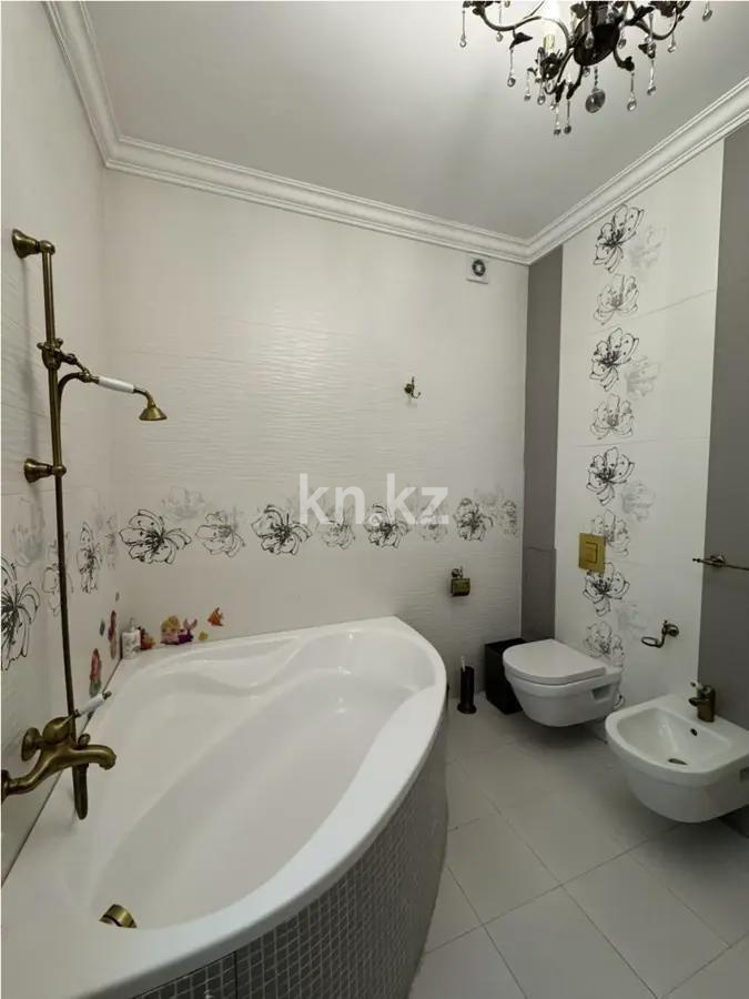 Продажа 4-комнатной квартиры, 250 м² - Продажа четырехкомнатных квартир от собственников в Астане - страница 2 фото 2 из 2