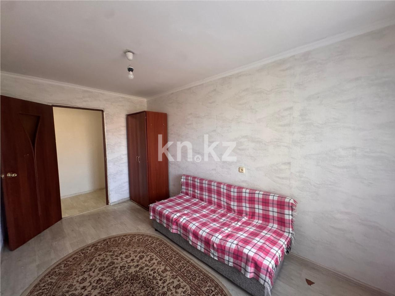 Продажа 3-комнатной квартиры, 59 м² - Продажа трехкомнатных квартир в кирпичном доме в Караганде фото 4 из 13