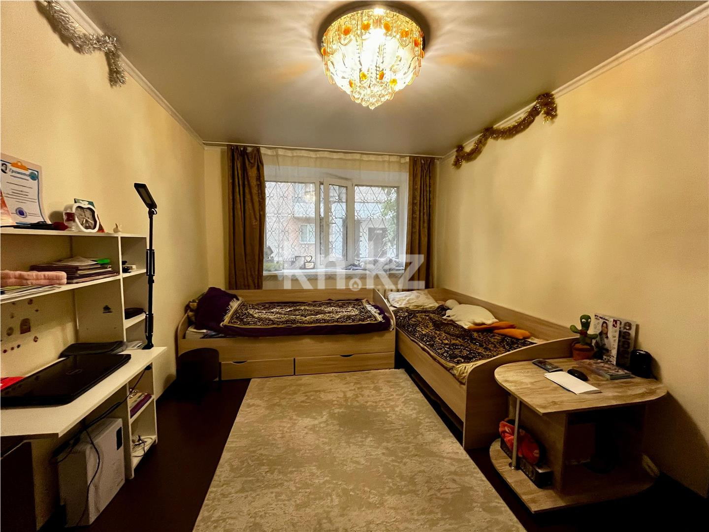 Продажа 3-комнатной квартиры, 50 м², мкр-н 14 - Продажа  трехкомнатных квартир в Караганде фото 1 из 12