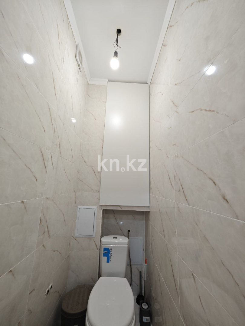 Продажа 3-комнатной квартиры, 64 м², мкр-н Голубые Пруды, дом  7/14 в Караганде - фото 13