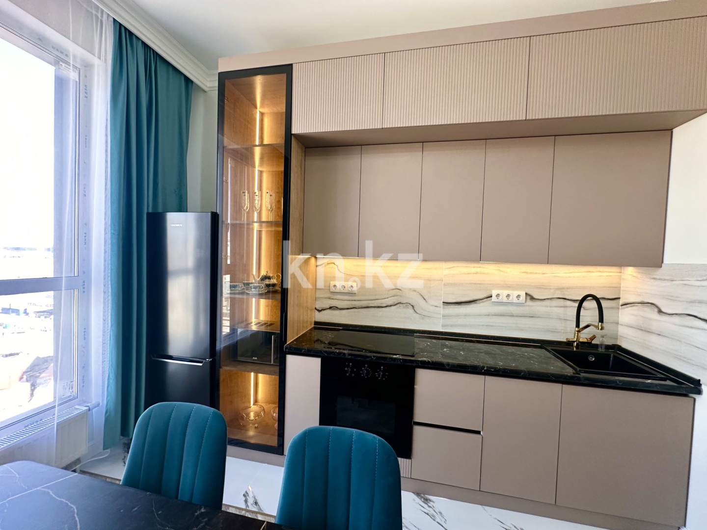 Продажа 2-комнатной квартиры, 65 м², пр. Туран, дом  39 А - Продажа квартир в Казахстане фото 1 из 15