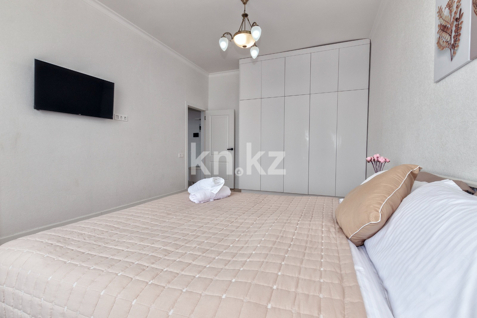 Аренда 2-комнатной квартиры посуточно, 50 м², пр. Туран, дом  43 - ул. Сыганак - Аренда квартир посуточно в Астане без посредников фото 6 из 8