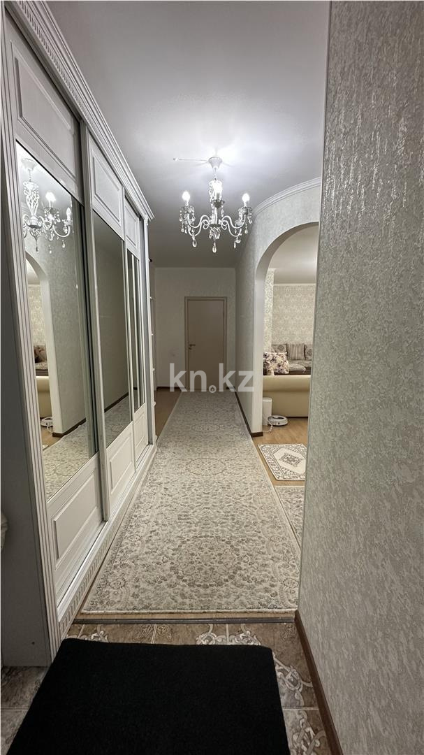 Продажа 3-комнатной квартиры, 98 м², ул. Сатпаева - Продажа квартир в Казахстане фото 9 из 11