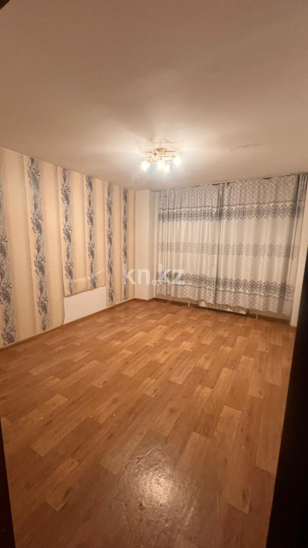 Продажа 3-комнатной квартиры, 90 м², пр. Шахтеров, дом  60 - Продажа  трехкомнатных квартир в Караганде фото 11 из 13