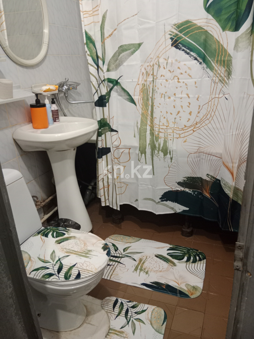 Аренда 1-комнатной квартиры посуточно, 33 м², ул. Казахстан, дом  104 - Аренда квартир посуточно в Усть-Каменогорске фото 7 из 7