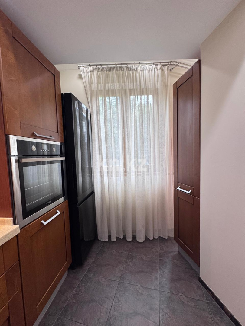 Продажа 4-комнатной квартиры, 133 м² - Продажа четырехкомнатных квартир в кирпичном доме в Казахстане - страница 4 фото 5 из 16