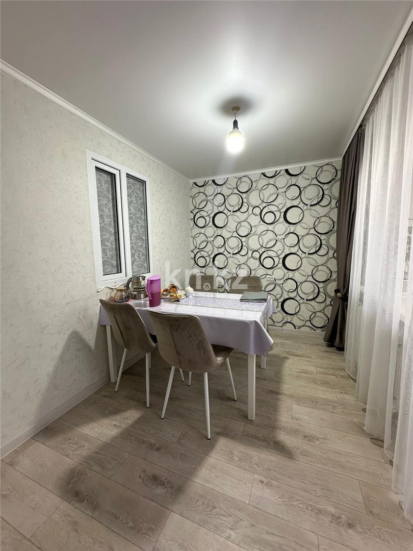 Продажа 3-комнатной квартиры, 60 м², мкр-н 6 - Продажа  трехкомнатных квартир в Караганде фото 5 из 7