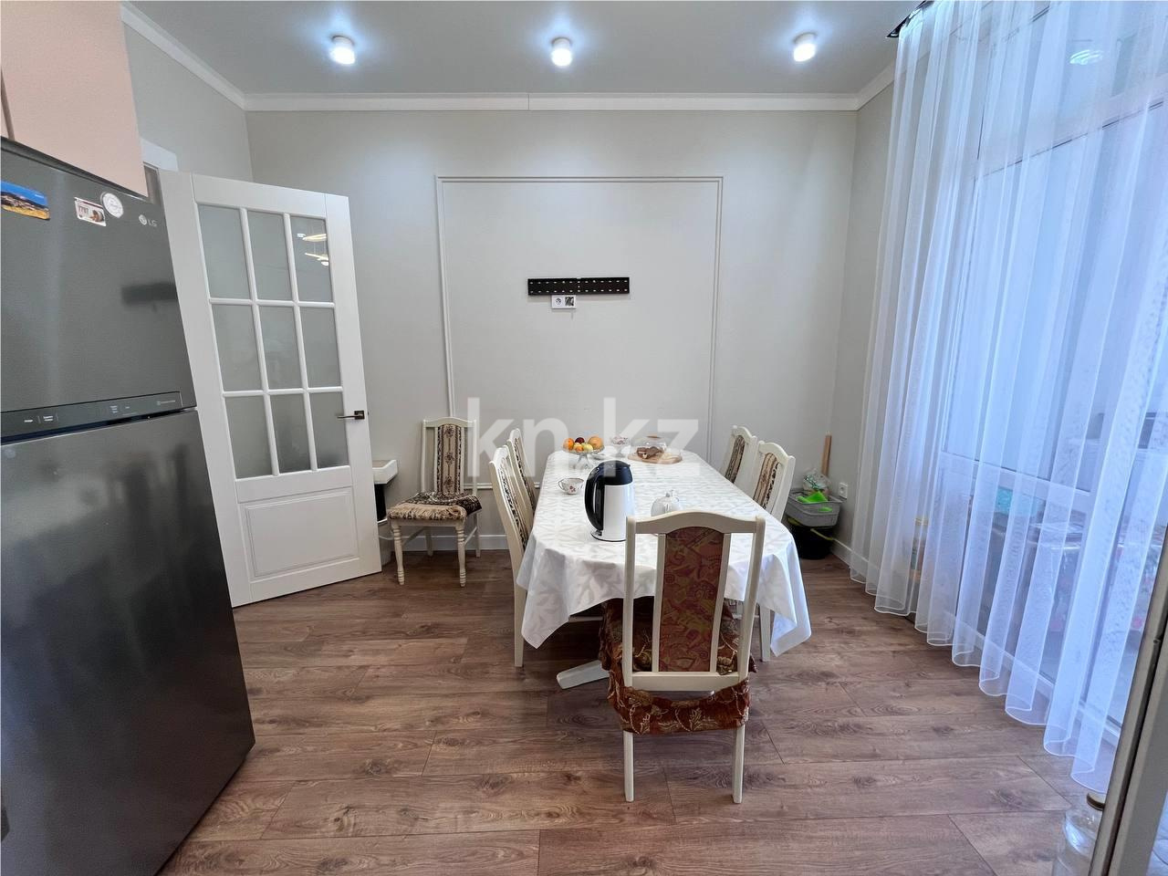 Продажа 4-комнатной квартиры, 131 м², ул. Ашимова в Караганде - фото 14
