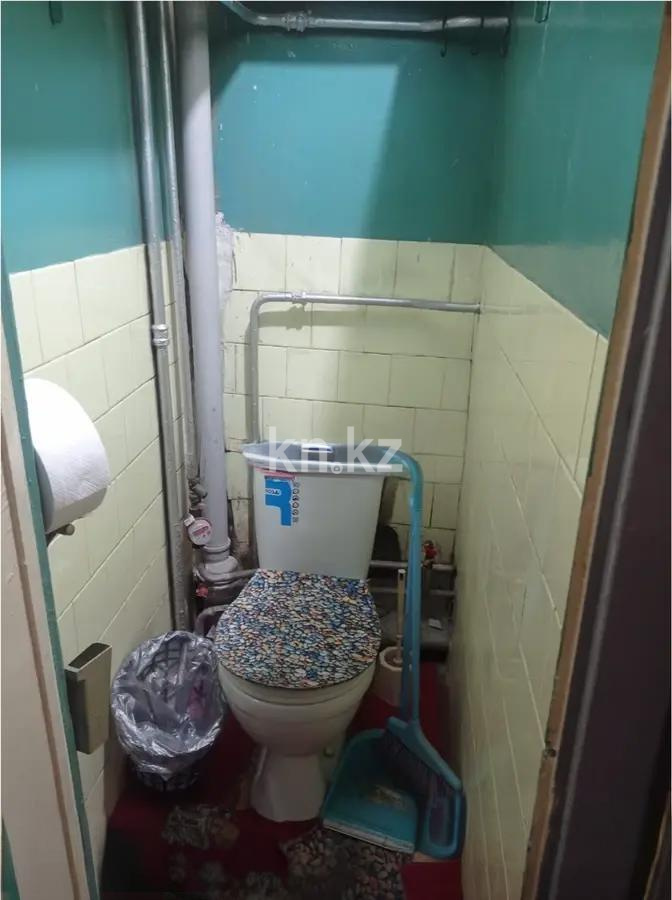 Продажа 3-комнатной квартиры, 56.6 м², 11 мкр., дом  22 в Алматы - фото 4