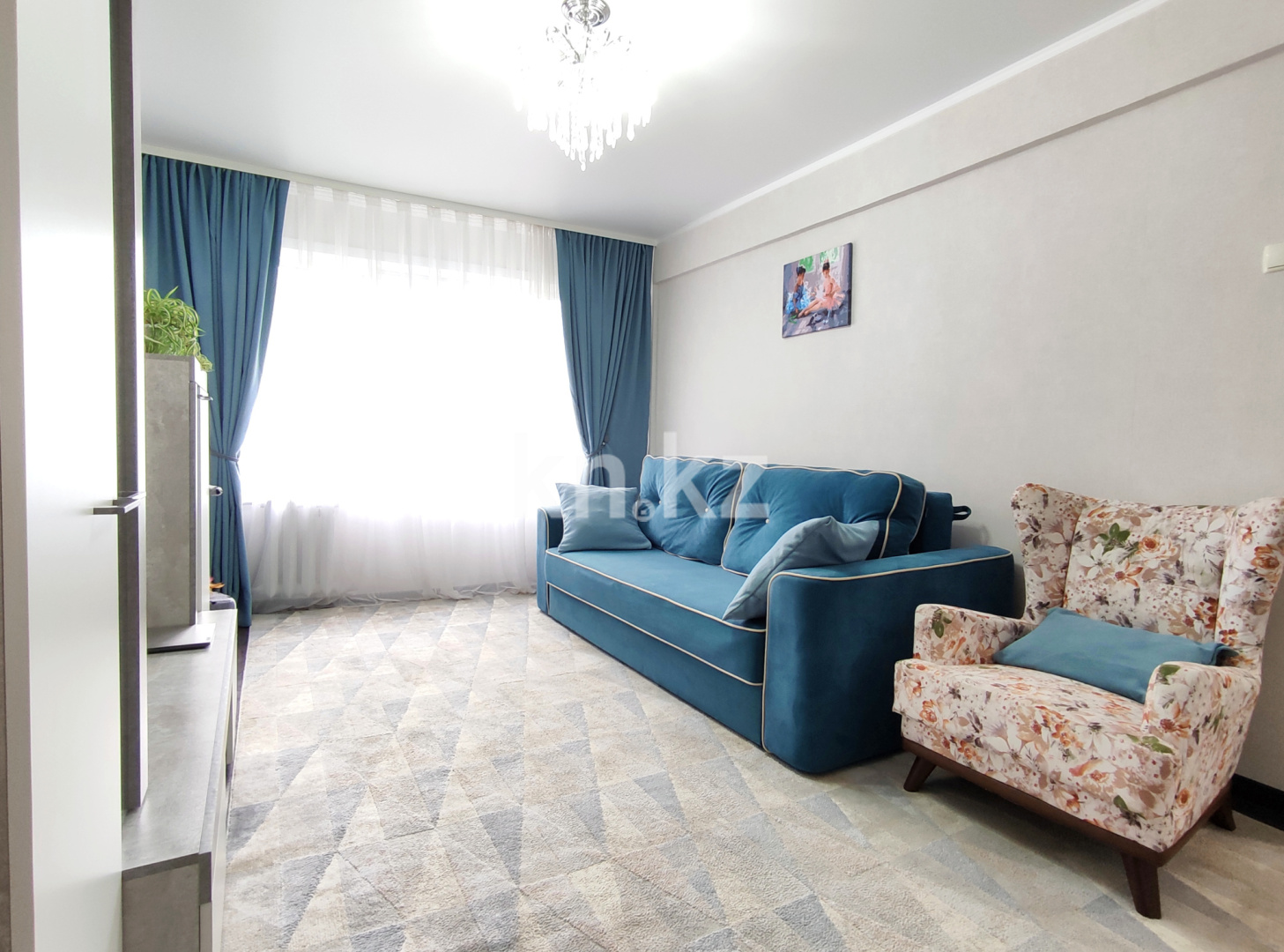 Продажа 1-комнатной квартиры, 30.4 м², ул. Потанина, дом  31 - Продажа квартир в Усть-Каменогорске фото 1 из 8