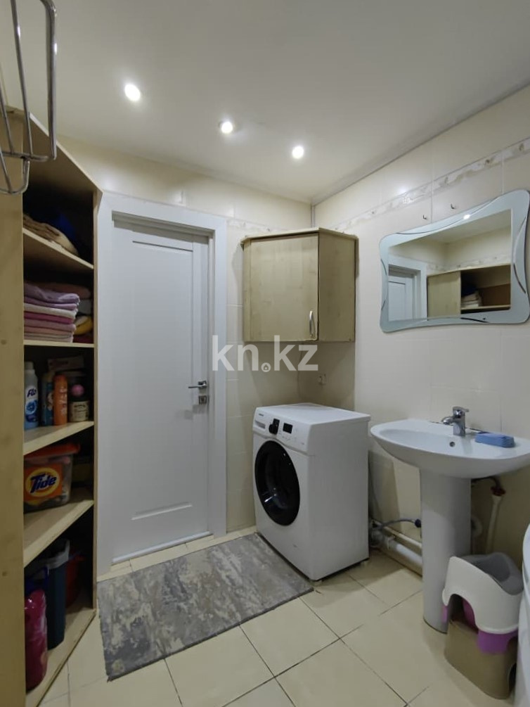 Продажа 2-комнатной квартиры, 55 м² - Продажа квартир в Караганде - страница 3 фото 15 из 27
