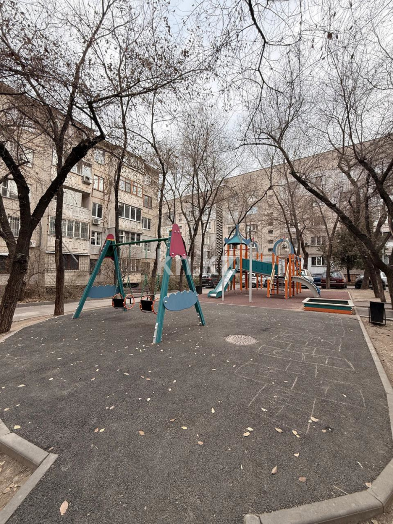 Продажа 3-комнатной квартиры, 70 м², ул. Жандосова в Алматы - фото 4