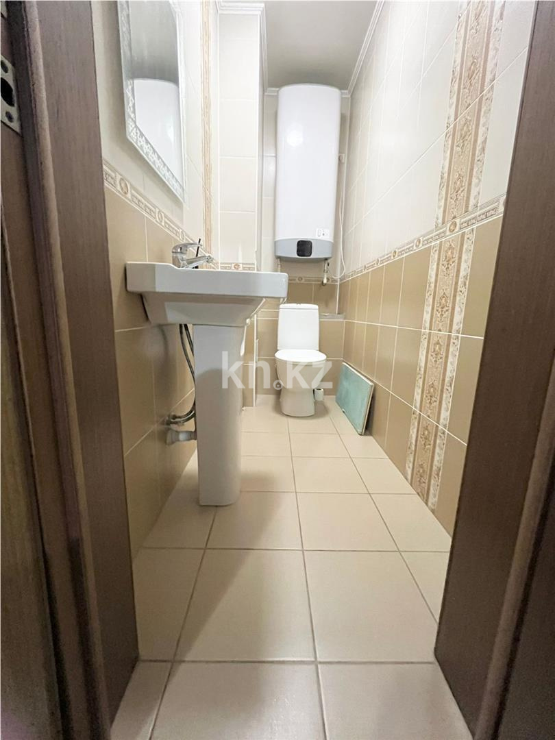 Продажа 3-комнатной квартиры, 100 м², пр. Шахтеров в Караганде - фото 12