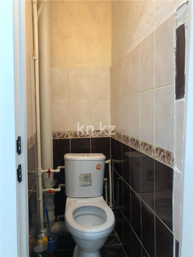 Продажа 4-комнатной квартиры, 64 м², ул. Язева, дом  15 - Продажа  четырехкомнатных квартир в Караганде фото 13 из 17