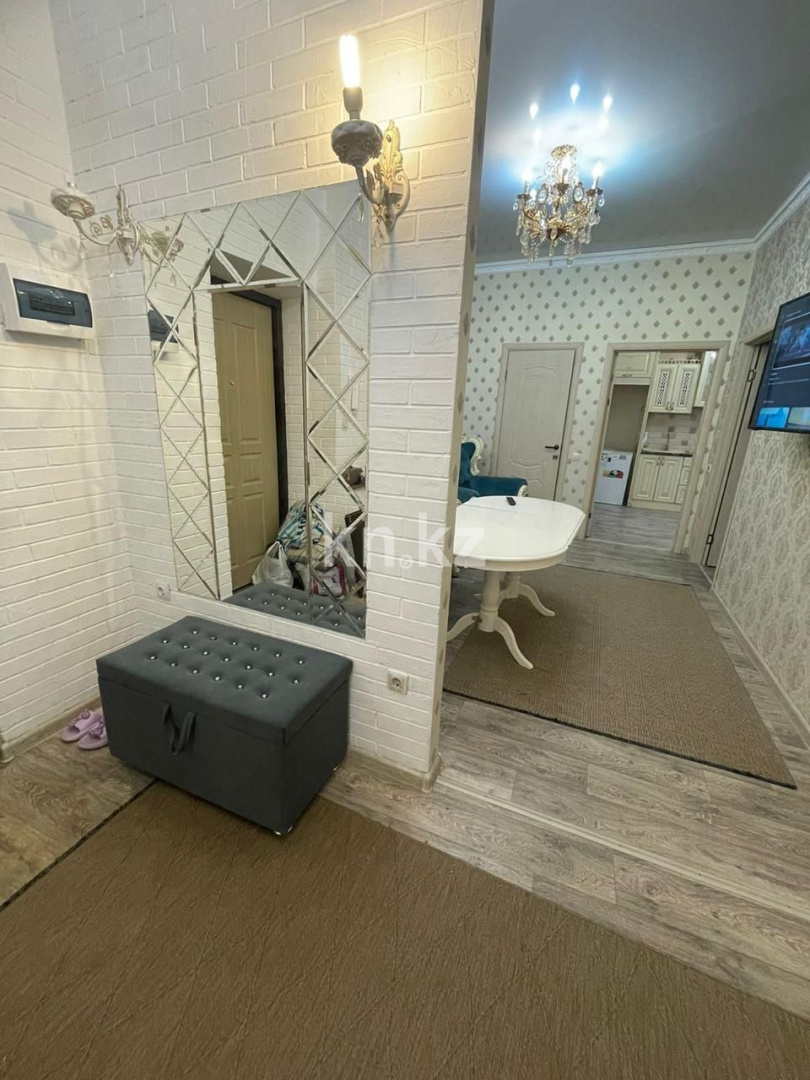 Продажа 3-комнатной квартиры, 61 м², мкр. Гульдер-1, дом  1/4 в Караганде - фото 5