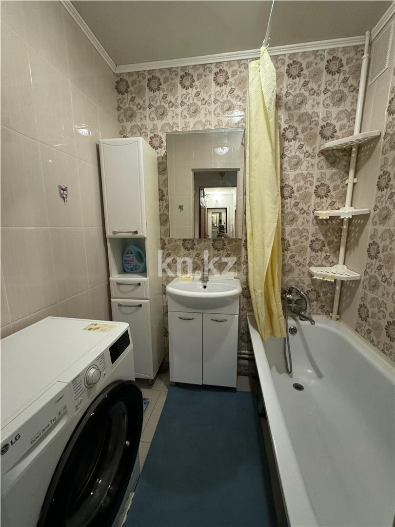 Продажа 2-комнатной квартиры, 53 м², мкр-н Орбита-1 в Караганде - фото 9