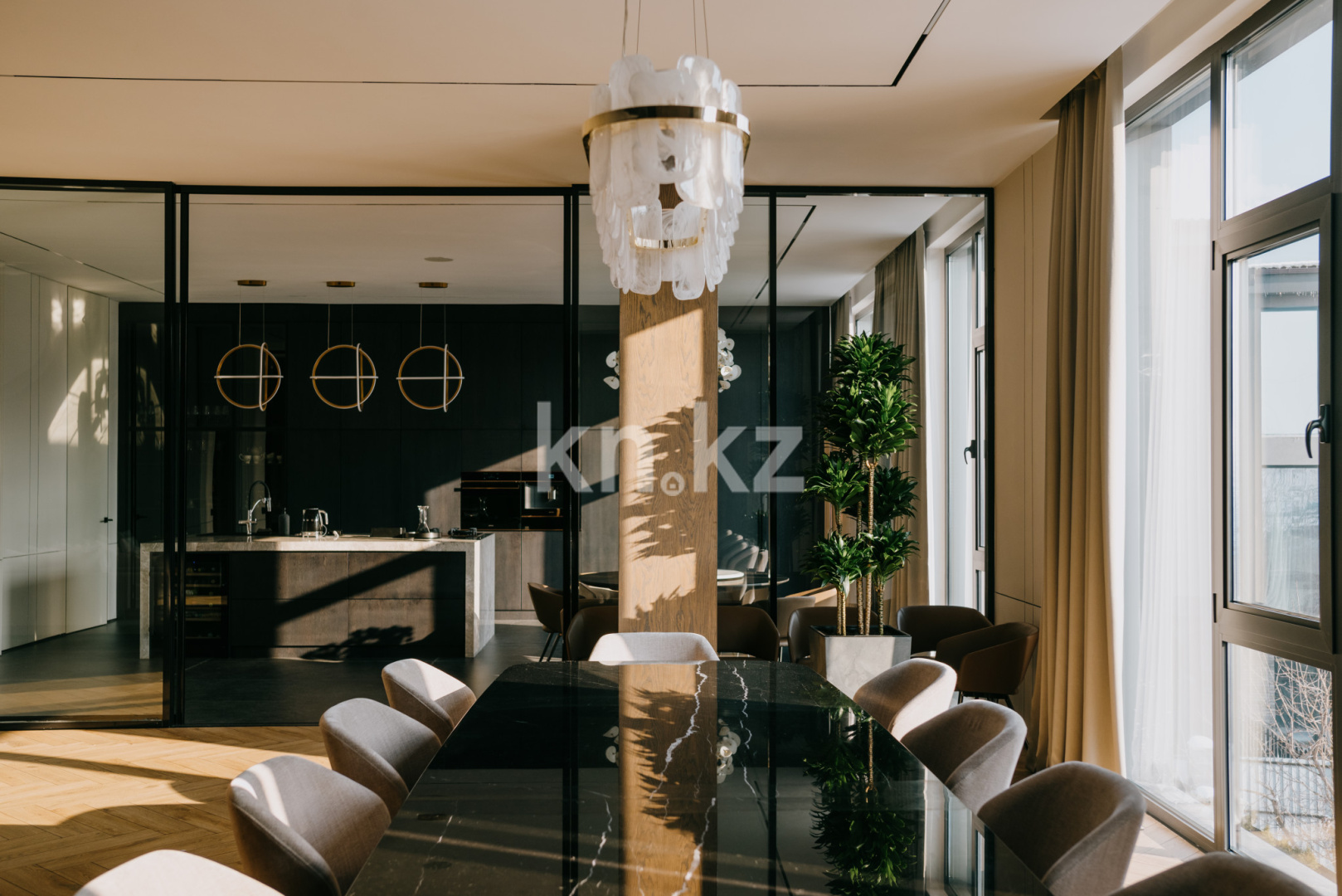 Продажа 7-комнатного дома, 650 м², ул. Таужиеги в Алматы - фото 6